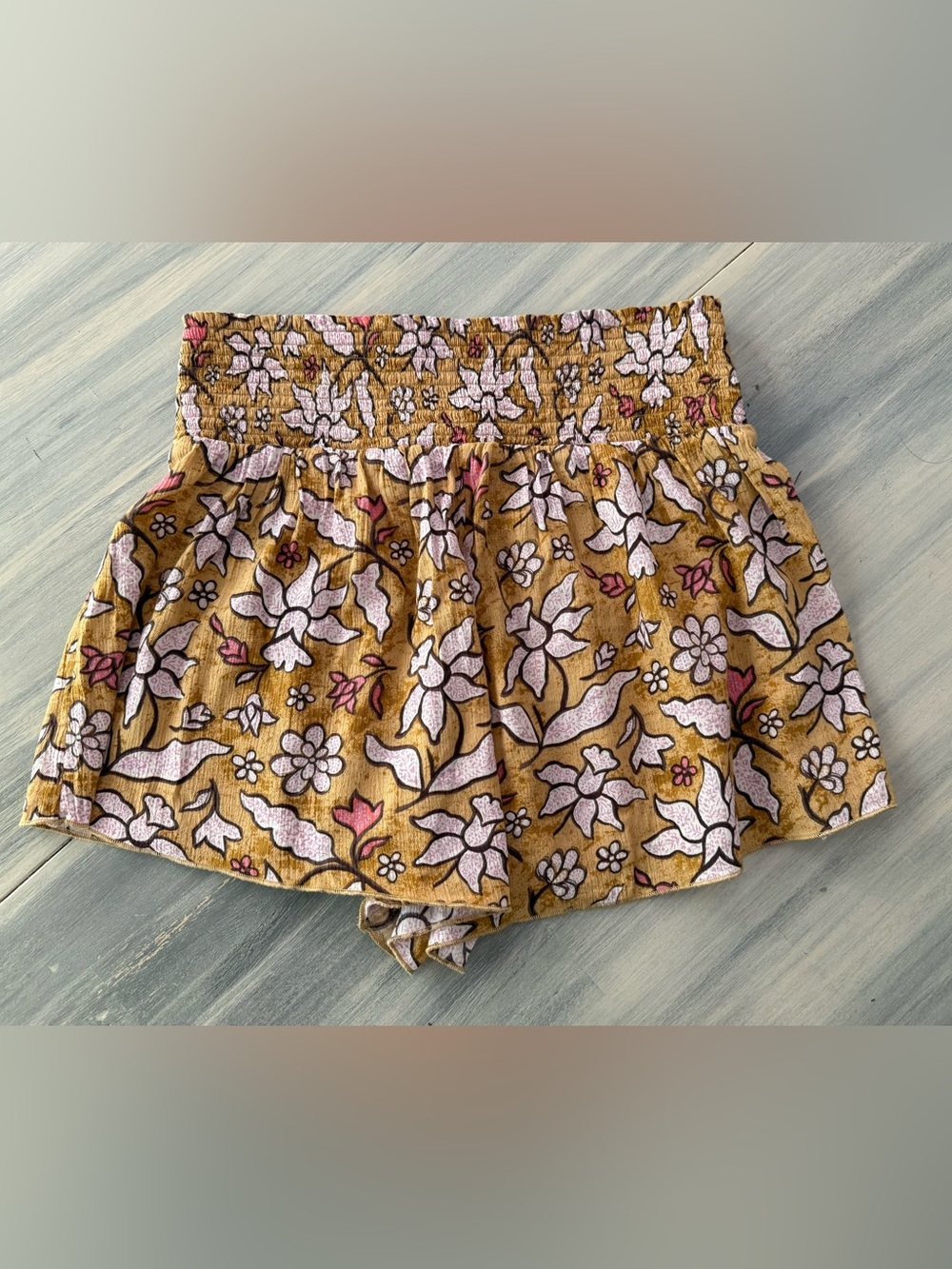 Aerie High Waisted Smocked Floral Flutter Shorts Medium